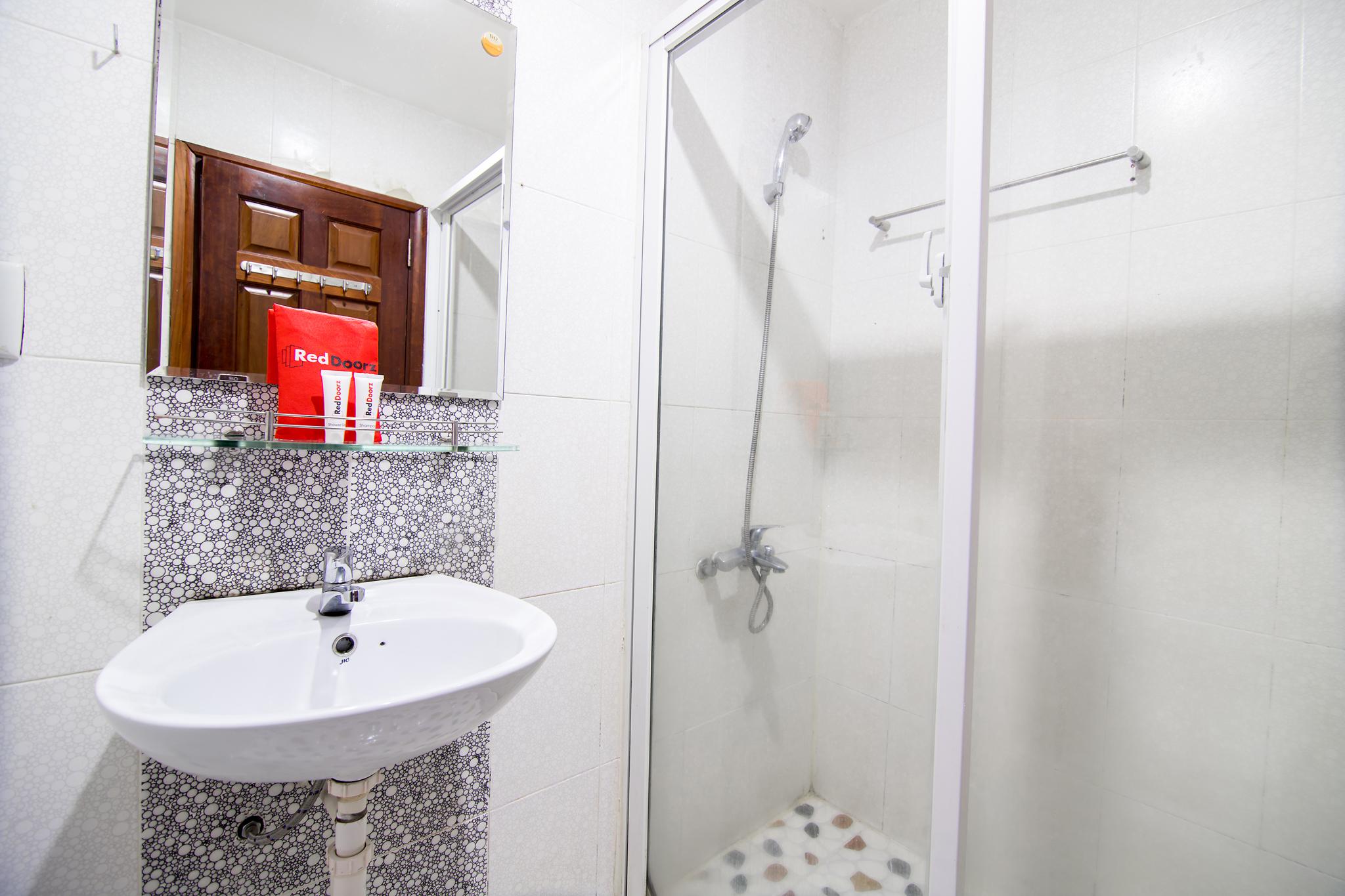 Reddoorz Plus @ Pham Ngu Lao 2 ホーチミン市 エクステリア 写真