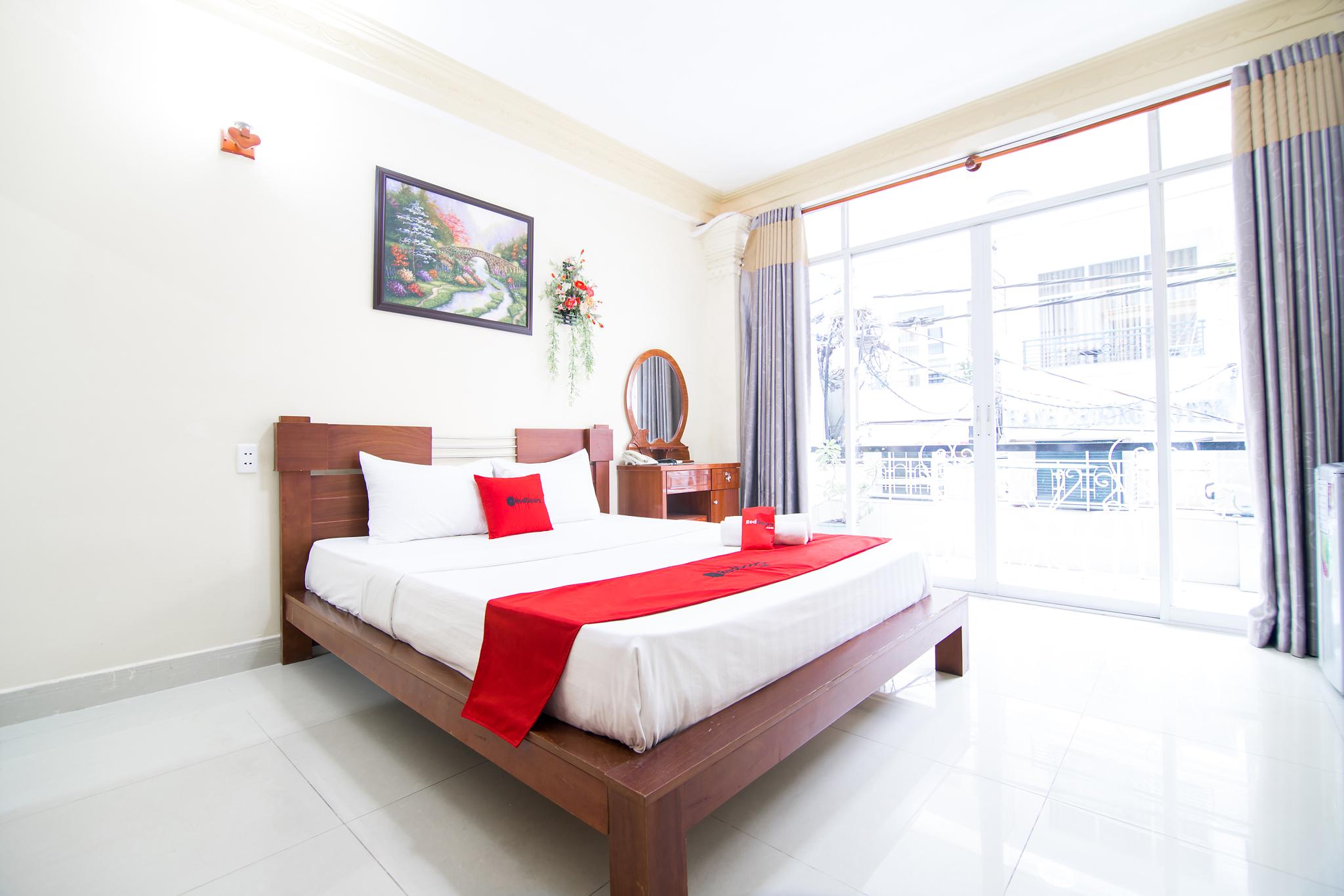 Reddoorz Plus @ Pham Ngu Lao 2 ホーチミン市 エクステリア 写真