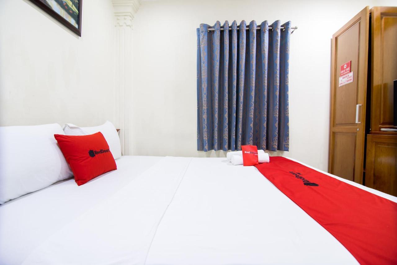 Reddoorz Plus @ Pham Ngu Lao 2 ホーチミン市 エクステリア 写真