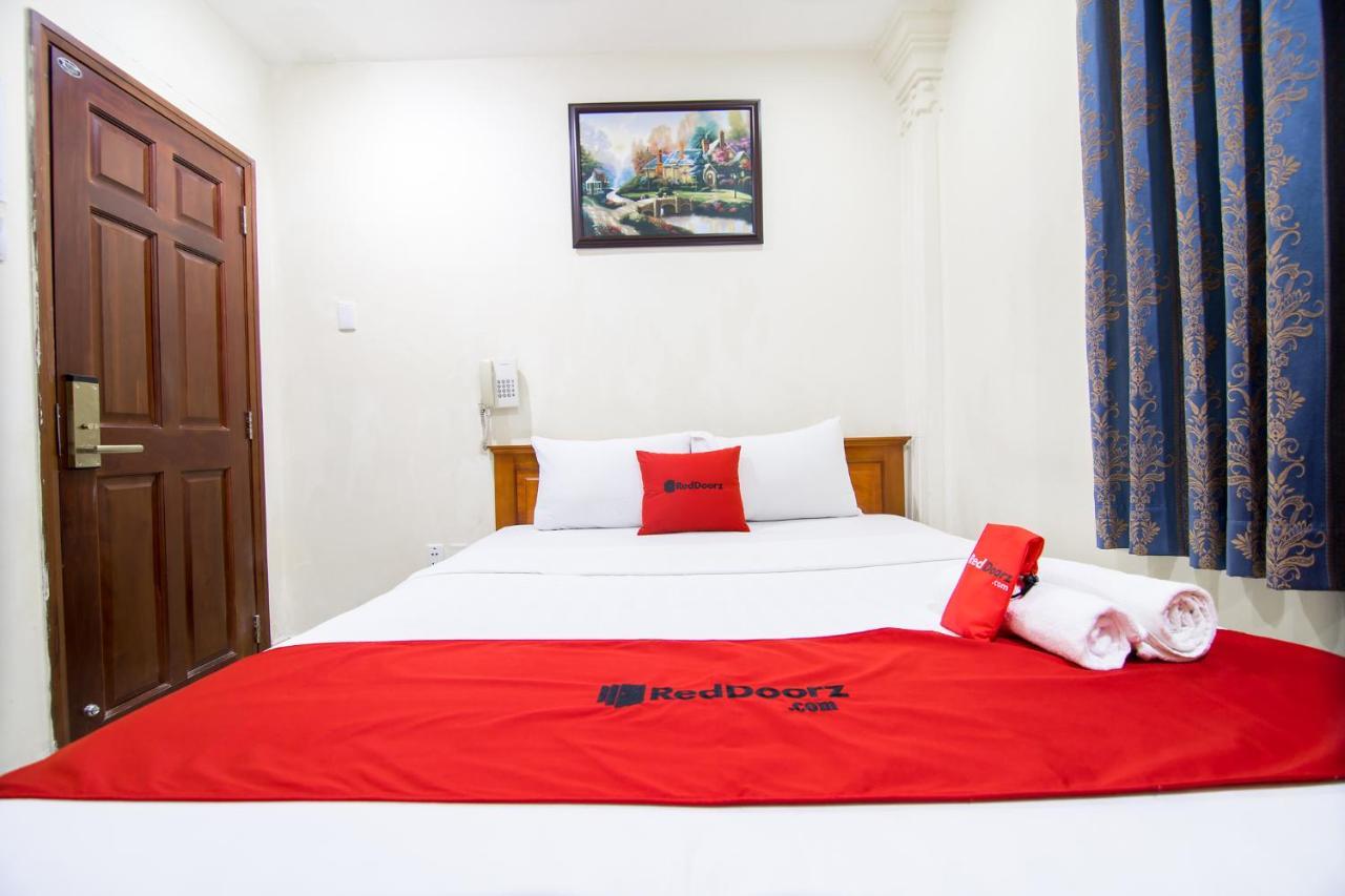 Reddoorz Plus @ Pham Ngu Lao 2 ホーチミン市 エクステリア 写真