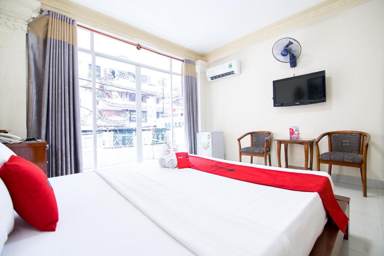 Reddoorz Plus @ Pham Ngu Lao 2 ホーチミン市 エクステリア 写真